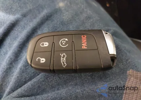 2015 Chrysler 200 C z USA, uszkodzony, nr VIN 1C3CCCCG1FN610973